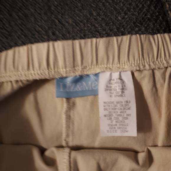 Womans Tan Jeans - Picture 5 of 6